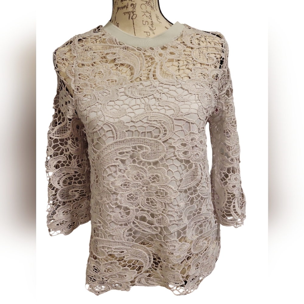 Zara lace blouse size Small